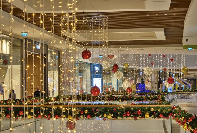 centro commerciale le Tiare allestimenti natalizi interno
