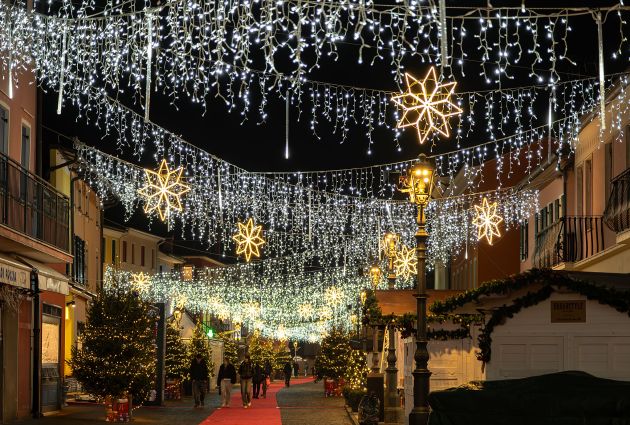 illuminazione natalizia città di caorle